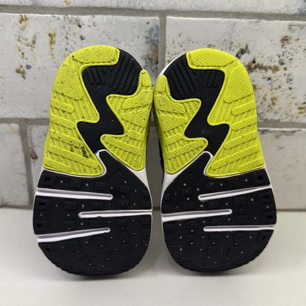 Nike Air Max Excee Toddler Boys Sneakers 4C White Black Grey Volt Neon Green